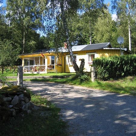 Almagarden Lantlig Miljoe Villa Svangsta Room photo
